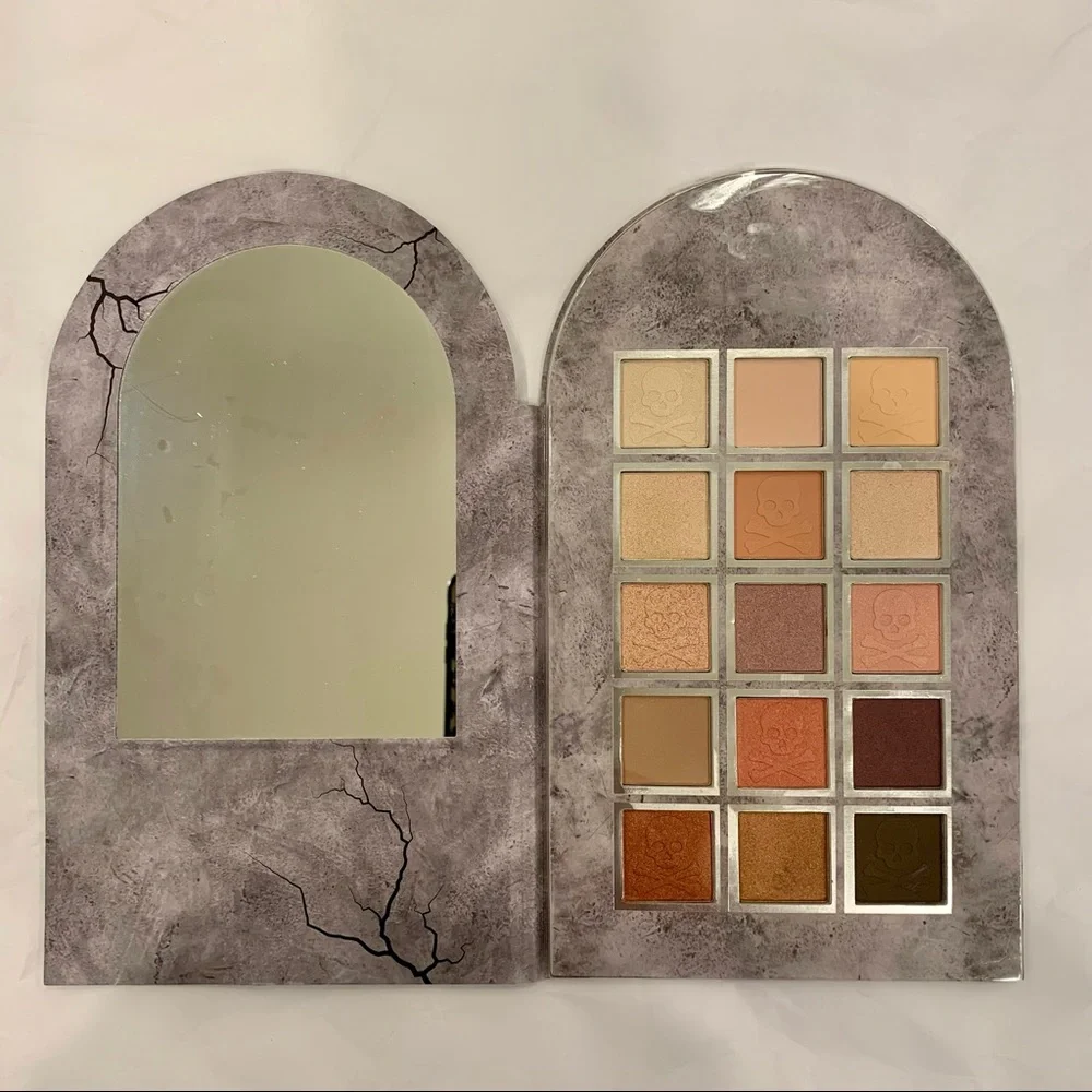 🪦Tombstone Eyeshadow Palette ⚰️